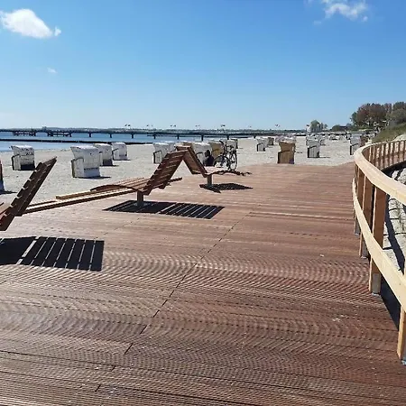 Strandpark-grossenbrode-haus-meerblick-wohnung-16 דירה